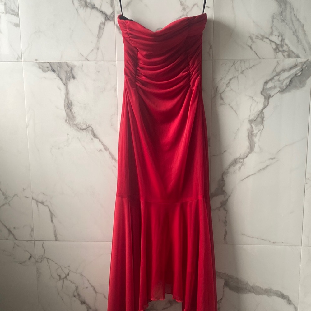 Red strapless mariposa dress